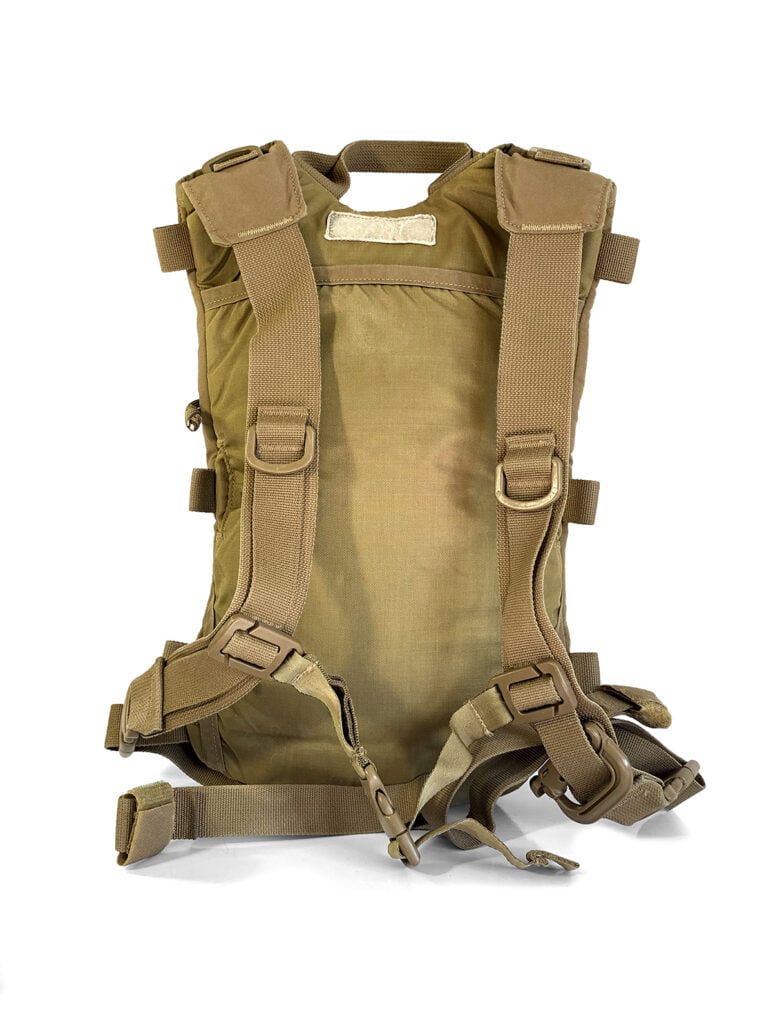 USMC Rifleman's 100 oz Hydration System Carrier Coyote Brown BAE Systems 