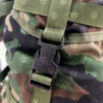 MOLLE II Large Ruck Woodland buckle